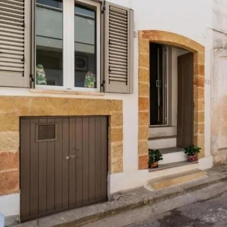 La Casa Dell' Artista Holiday home